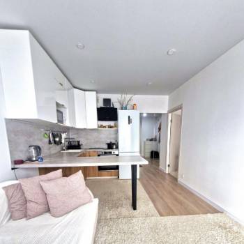 Продается 2-х комнатная квартира, 43 м²