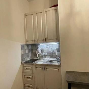 Продается 1-комнатная квартира, 12,3 м²