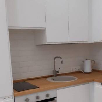 Сдается 1-комнатная квартира, 40 м²