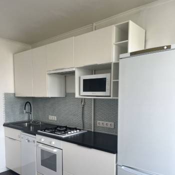 Продается 1-комнатная квартира, 35 м²