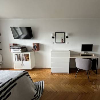 Продается 1-комнатная квартира, 35 м²