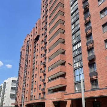 Продается 1-комнатная квартира, 40 м²