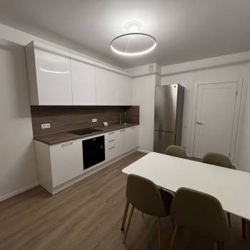 Сдается 2-х комнатная квартира, 58 м²