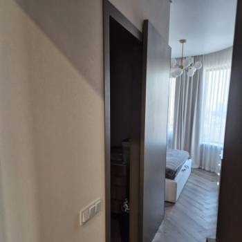 Продается Многокомнатная квартира, 100 м²