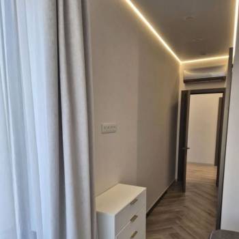 Продается Многокомнатная квартира, 100 м²