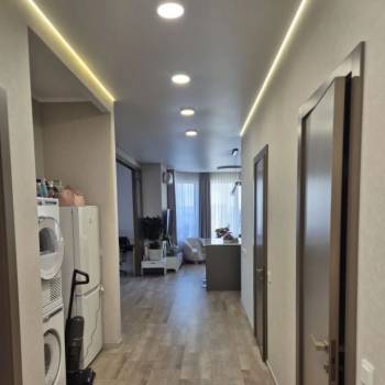 Продается Многокомнатная квартира, 100 м²