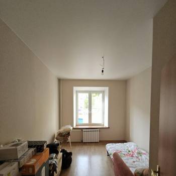 Продается Многокомнатная квартира, 82 м²