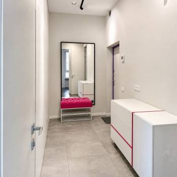 Сдается 1-комнатная квартира, 57,2 м²