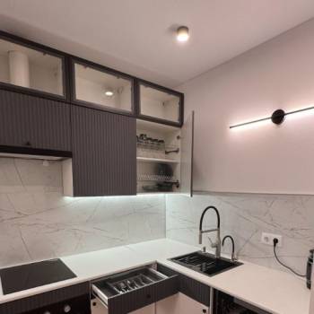 Сдается 1-комнатная квартира, 42 м²