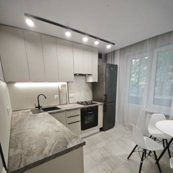 Сдается Многокомнатная квартира, 65 м²