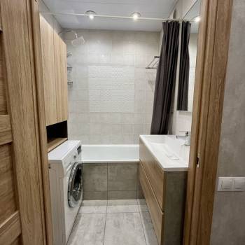 Сдается 1-комнатная квартира, 42 м²
