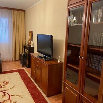 Сдается 1-комнатная квартира, 42,3 м²