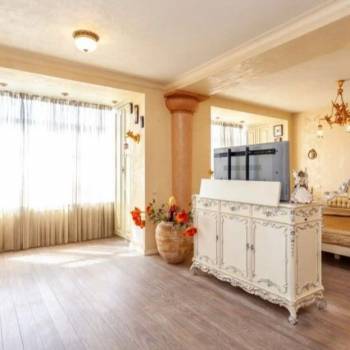 Продается 3-х комнатная квартира, 130 м²