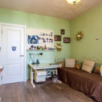 Продается 3-х комнатная квартира, 130 м²