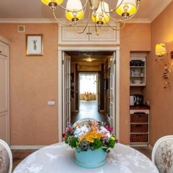 Продается 3-х комнатная квартира, 130 м²