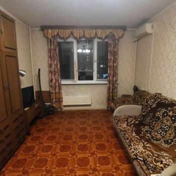 Сдается 1-комнатная квартира, 38 м²
