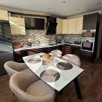 Продается 2-х комнатная квартира, 74,5 м²