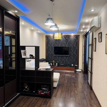Продается 2-х комнатная квартира, 74,5 м²