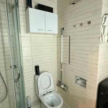 Продается 1-комнатная квартира, 38 м²