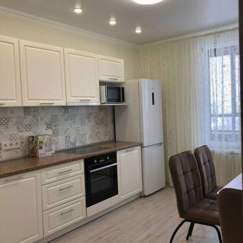 Сдается 2-х комнатная квартира, 63,7 м²