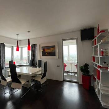 Продается 3-х комнатная квартира, 100 м²