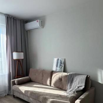Сдается 1-комнатная квартира, 38 м²