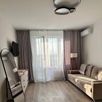 Сдается 1-комнатная квартира, 38 м²