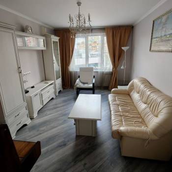 Сдается Многокомнатная квартира, 60 м²