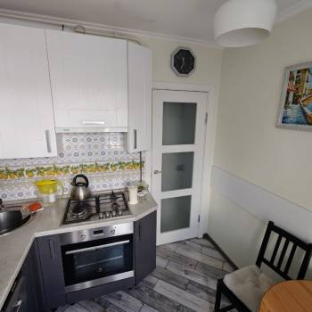 Сдается Многокомнатная квартира, 60 м²