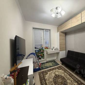 Продается 1-комнатная квартира, 37,8 м²
