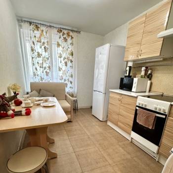 Сдается 1-комнатная квартира, 40 м²