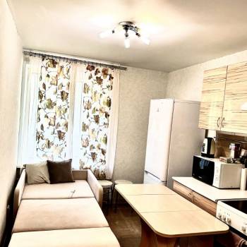 Сдается 1-комнатная квартира, 40 м²