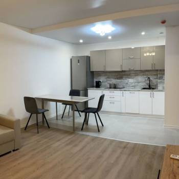 Сдается 1-комнатная квартира, 49 м²