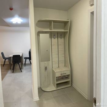 Сдается 1-комнатная квартира, 49 м²