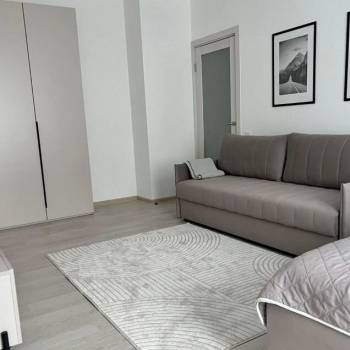 Продается 1-комнатная квартира, 39 м²