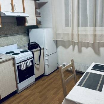 Сдается 1-комнатная квартира, 39 м²
