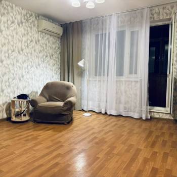 Сдается 1-комнатная квартира, 39 м²
