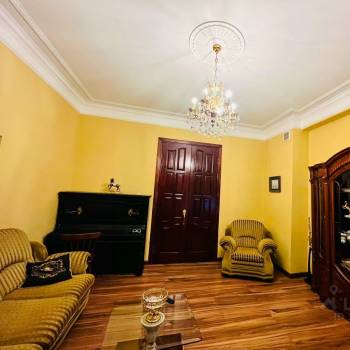 Сдается 2-х комнатная квартира, 83 м²