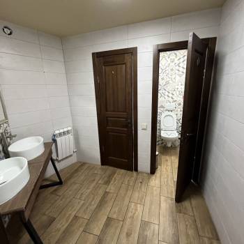 Продается Нежилое помещение, 230 м²