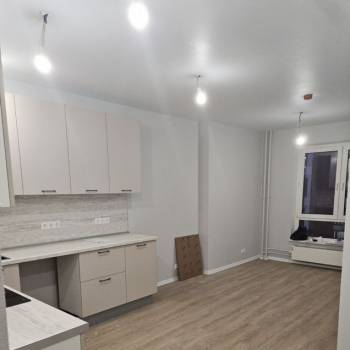 Сдается Многокомнатная квартира, 80 м²