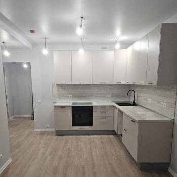 Сдается Многокомнатная квартира, 80 м²