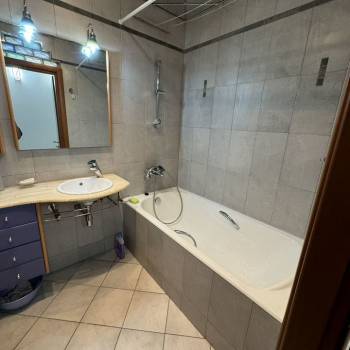 Сдается 2-х комнатная квартира, 60 м²