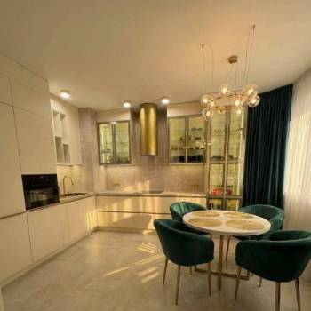 Продается Многокомнатная квартира, 116 м²