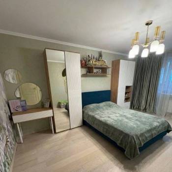 Продается Многокомнатная квартира, 116 м²