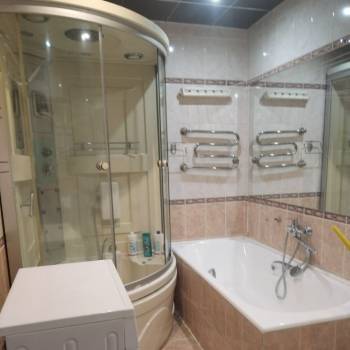 Сдается Многокомнатная квартира, 80 м²