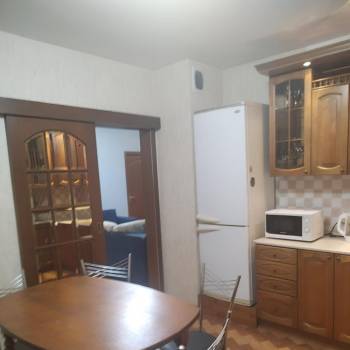 Сдается Многокомнатная квартира, 80 м²