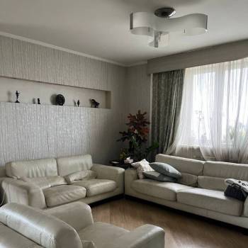 Продается Многокомнатная квартира, 175,5 м²