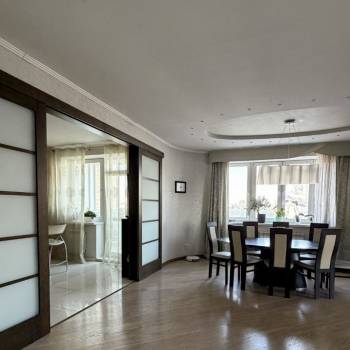 Продается Многокомнатная квартира, 175,5 м²