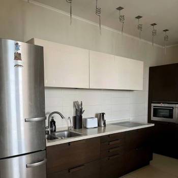 Продается Многокомнатная квартира, 175,5 м²