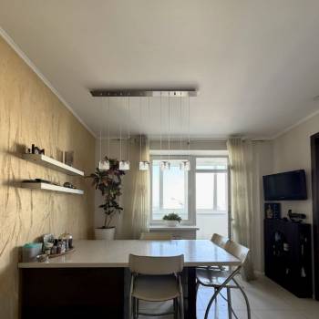 Продается Многокомнатная квартира, 175,5 м²